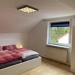 Mit 3 Schlafzimmern, Erdgeschoss, Zentral